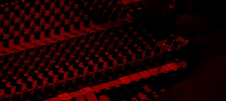 Table de mixage analogique